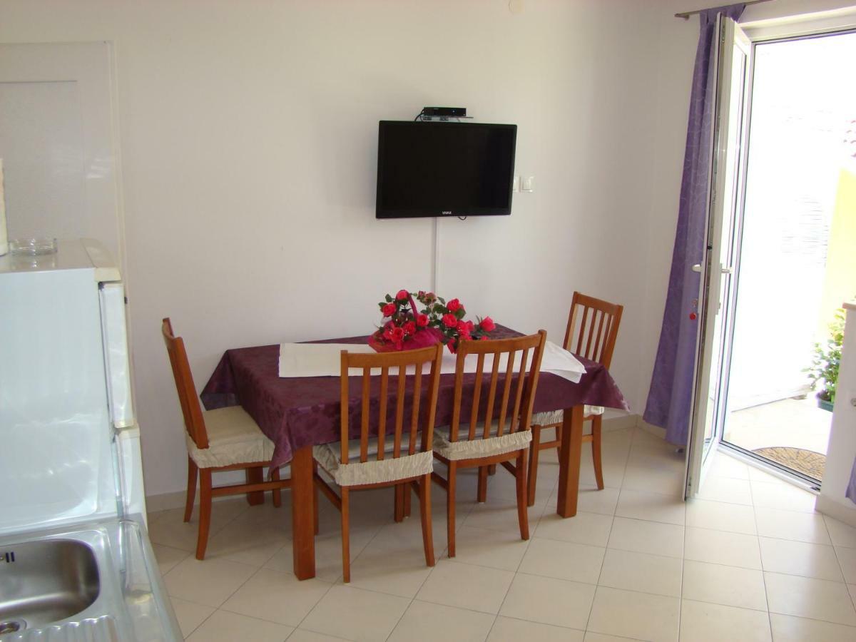 Apartments Ada Tučepi Zewnętrze zdjęcie