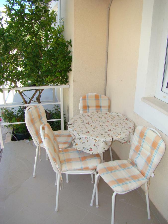 Apartments Ada Tučepi Zewnętrze zdjęcie