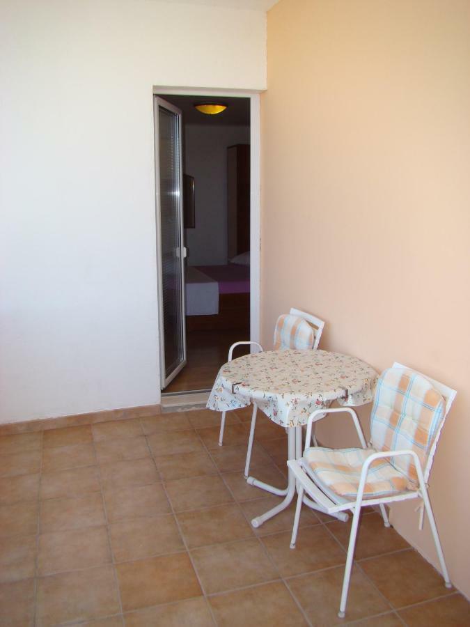 Apartments Ada Tučepi Zewnętrze zdjęcie